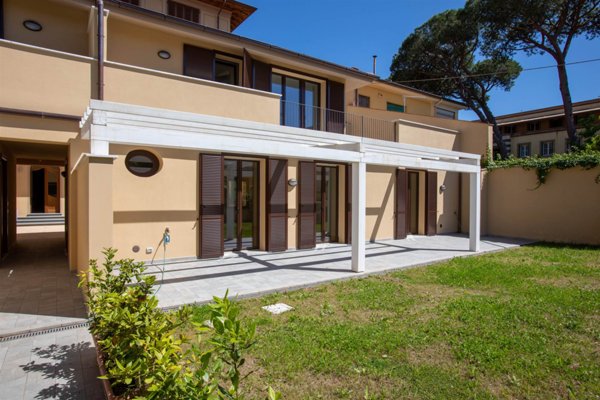 casa indipendente in vendita a Montecatini-Terme in zona Vico