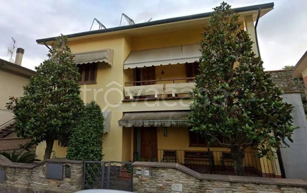 appartamento in vendita a Montecatini-Terme in zona Vico