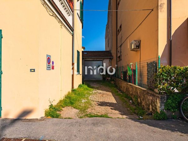 locale commerciale in vendita a Montecatini-Terme in zona Vico