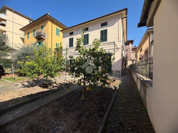 casa indipendente in vendita a Montecatini-Terme in zona Vico