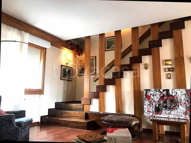 casa indipendente in vendita a Montecatini-Terme in zona Vico