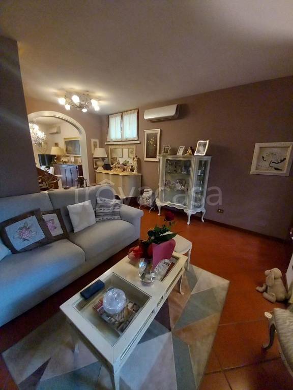 casa indipendente in vendita a Montecatini-Terme in zona Vico