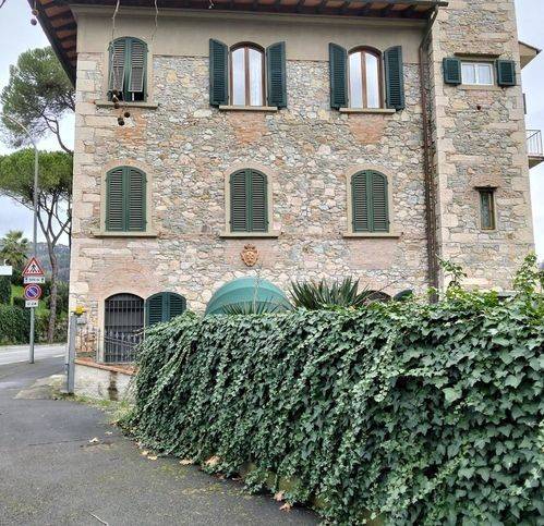 casa indipendente in vendita a Montecatini-Terme in zona Vico