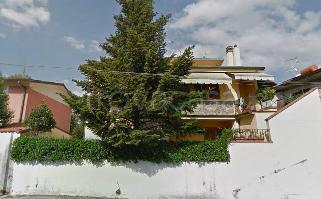 appartamento in vendita a Montecatini-Terme in zona Vico