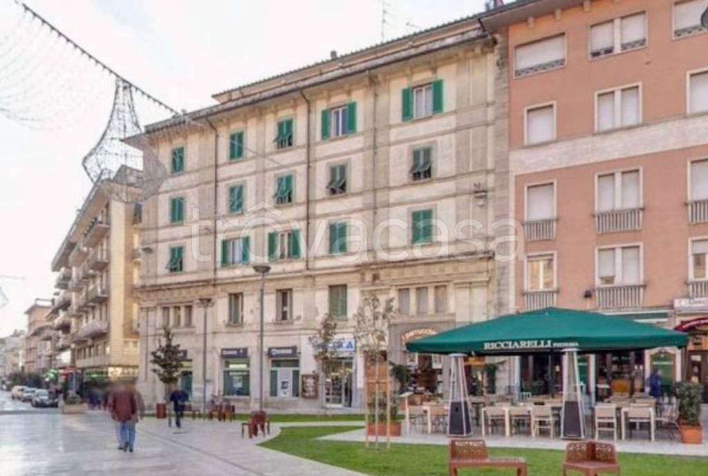 appartamento in vendita a Montecatini-Terme in zona Vico