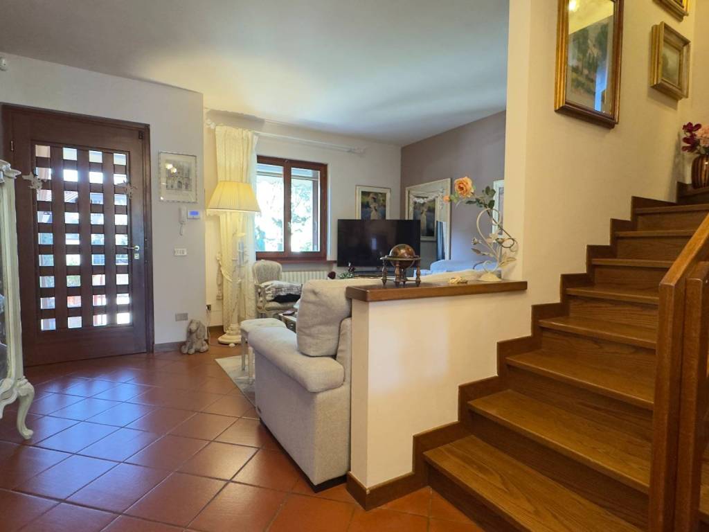 casa indipendente in vendita a Montecatini-Terme
