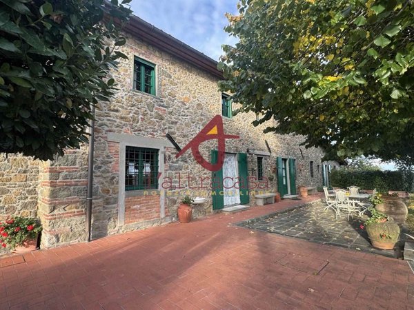 casa semindipendente in vendita a Montecatini-Terme