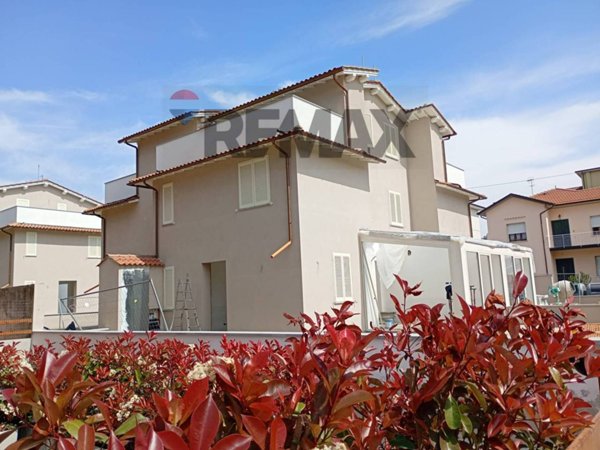 casa indipendente in vendita a Montecatini-Terme in zona Vico
