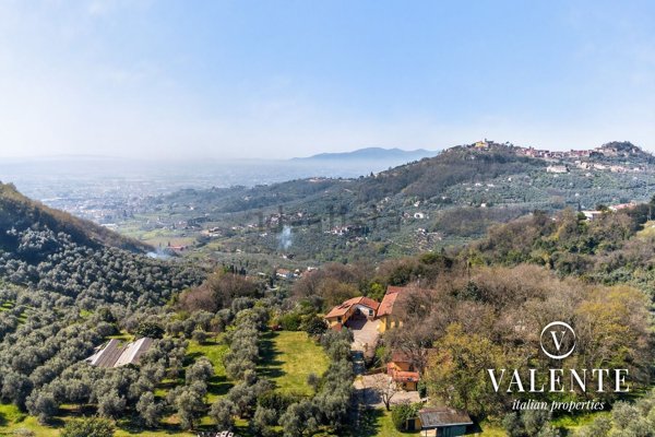 casa indipendente in vendita a Montecatini-Terme