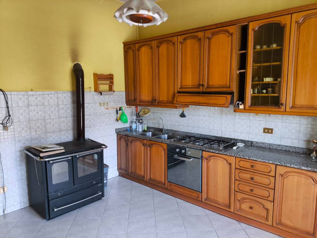 casa indipendente in vendita a Montecatini-Terme in zona Nievole