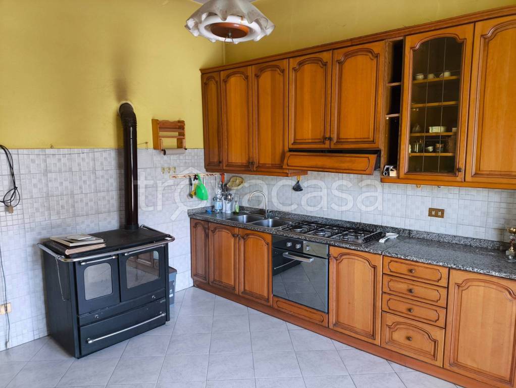 casa indipendente in vendita a Montecatini-Terme in zona Nievole