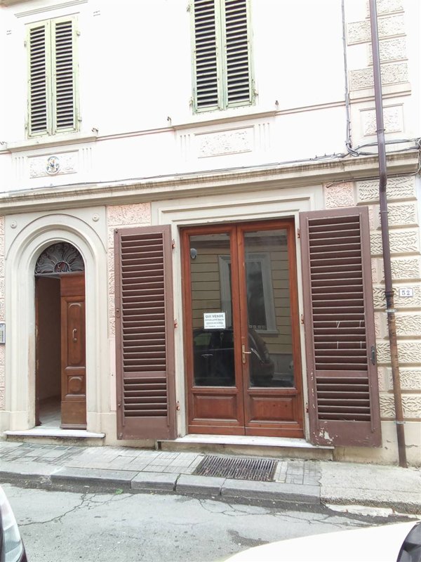 negozio in vendita a Montecatini-Terme in zona Vico
