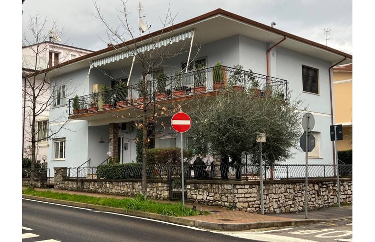 casa indipendente in vendita a Montecatini-Terme