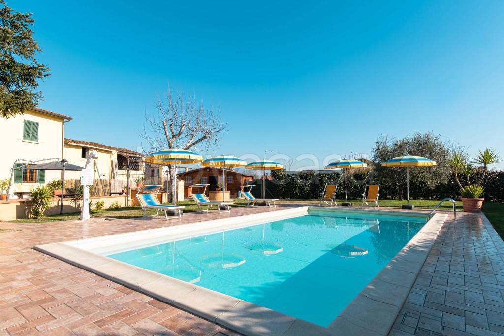 appartamento in vendita a Montecatini-Terme in zona Vico