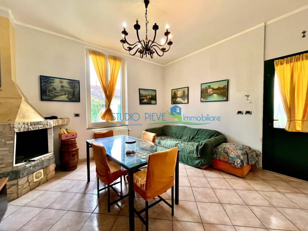 appartamento in vendita a Montecatini-Terme in zona Vico