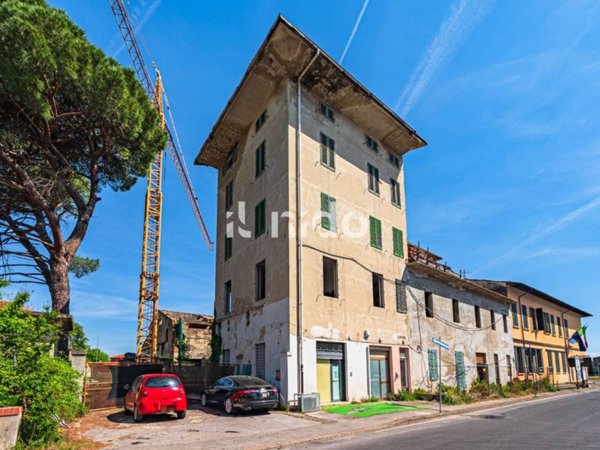 intera palazzina in vendita a Montecatini-Terme