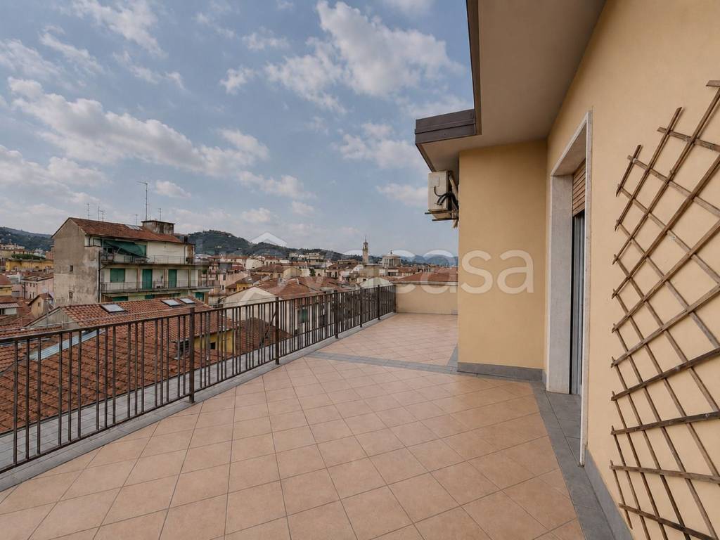appartamento in vendita a Montecatini-Terme