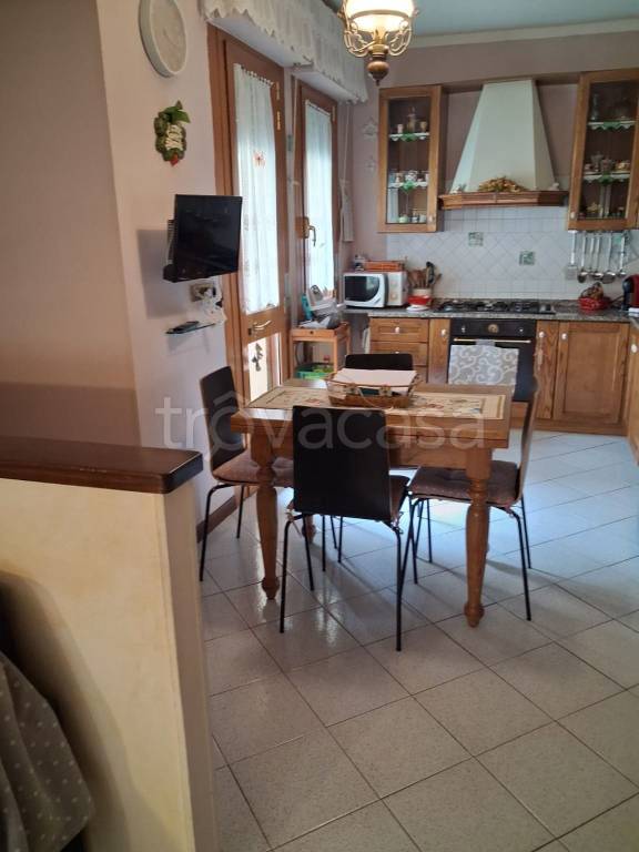 appartamento in vendita a Montecatini-Terme in zona Vico