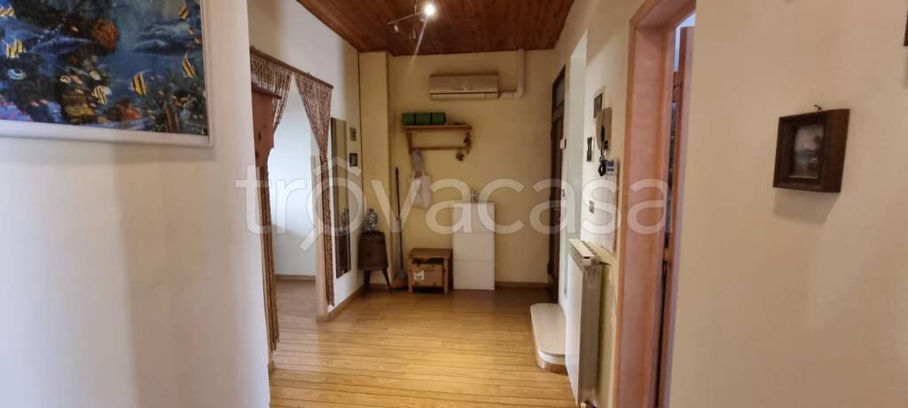 appartamento in vendita a Montecatini-Terme in zona Vico