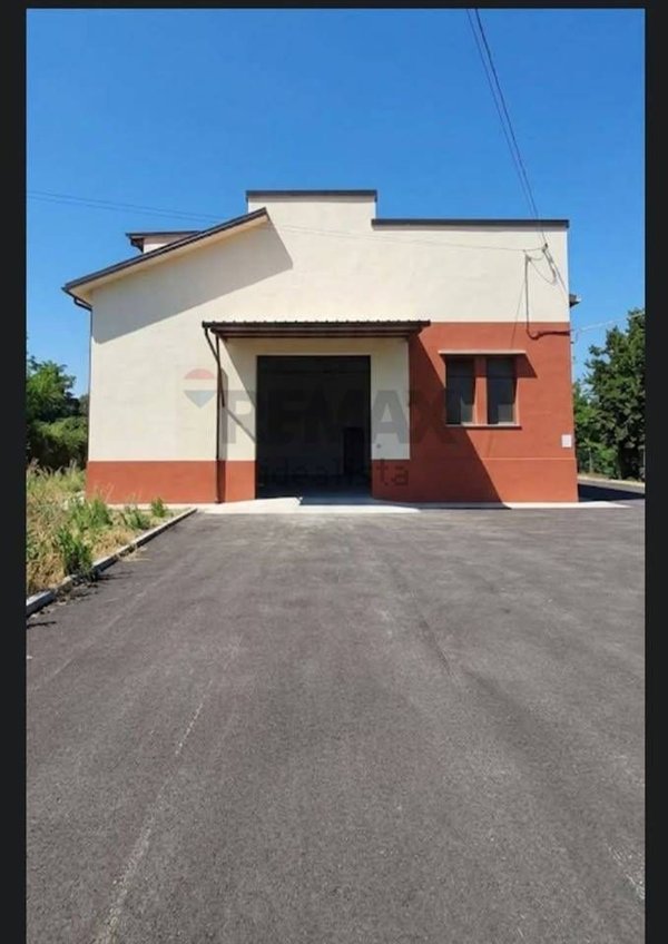 capannone in vendita a Montecatini-Terme in zona Vico