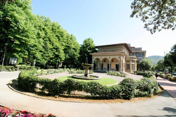 appartamento in vendita a Montecatini-Terme