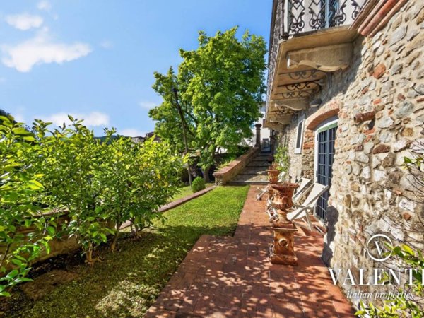 appartamento in vendita a Montecatini-Terme in zona Montecatini Alto