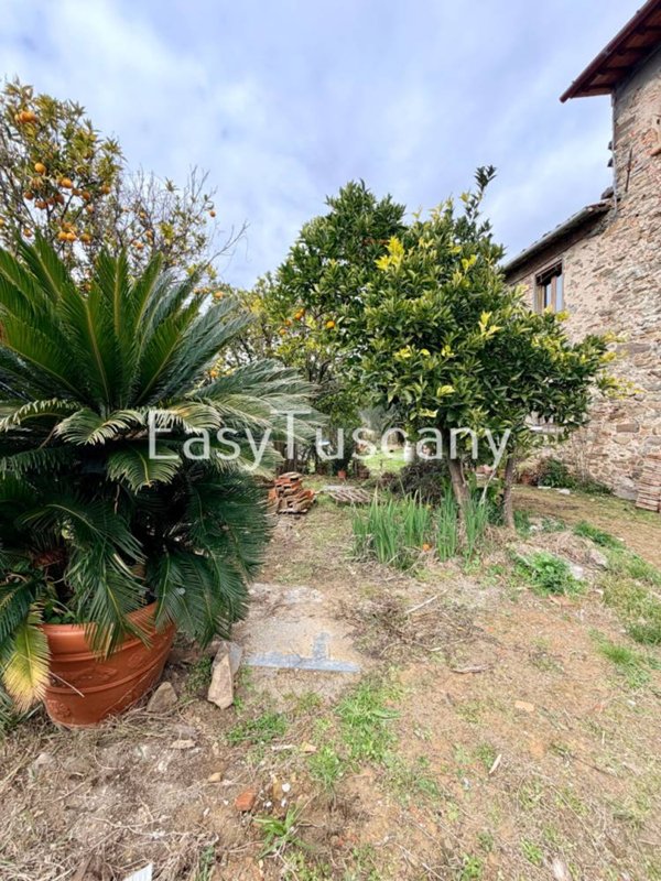casa indipendente in vendita a Montecatini-Terme in zona Vico