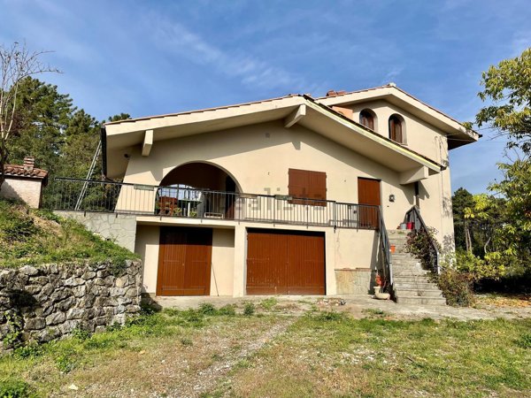 casa indipendente in vendita a Montecatini-Terme