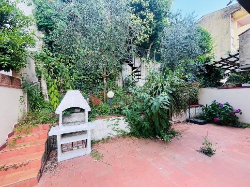 casa indipendente in vendita a Montecatini-Terme in zona Vico