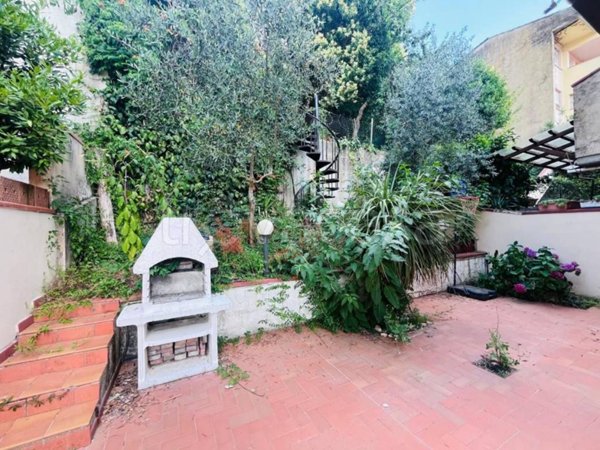 casa indipendente in vendita a Montecatini-Terme in zona Vico