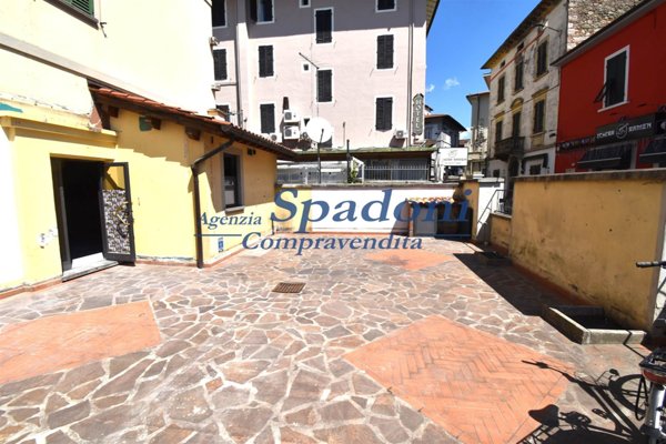 negozio in vendita a Montecatini-Terme