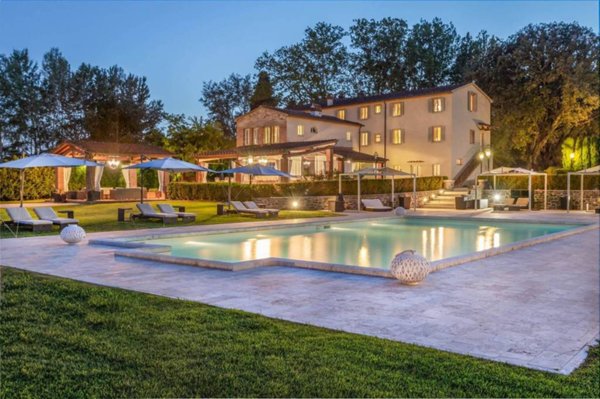 villa in vendita a Montecatini-Terme in zona Montecatini Alto