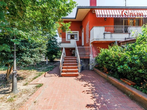 casa indipendente in vendita a Montecatini-Terme