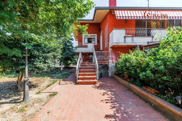casa indipendente in vendita a Montecatini-Terme