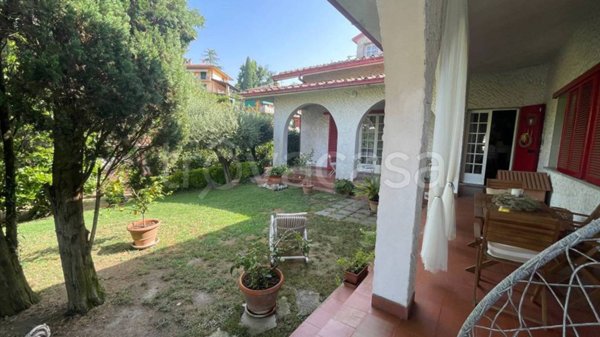 casa indipendente in vendita a Montecatini-Terme in zona Vico