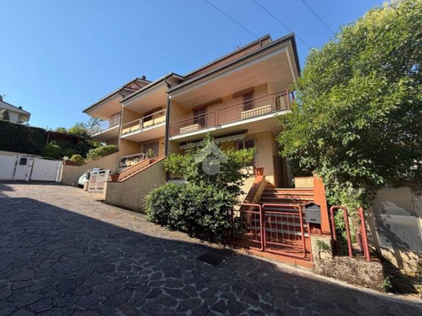casa indipendente in vendita a Montecatini-Terme in zona Vico