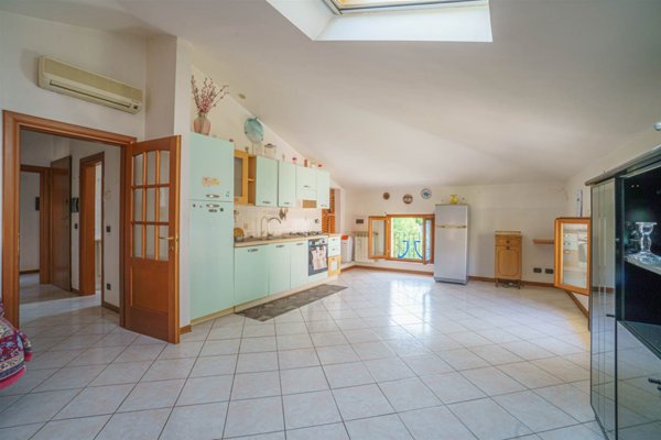 appartamento in vendita a Montecatini-Terme in zona Vico
