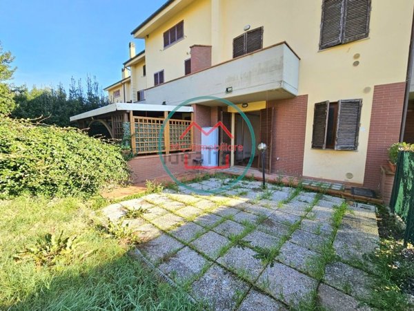 casa indipendente in vendita a Montecatini-Terme in zona Vico