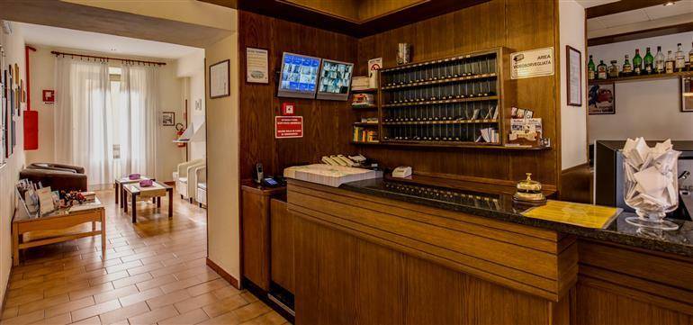 intera palazzina in vendita a Montecatini-Terme