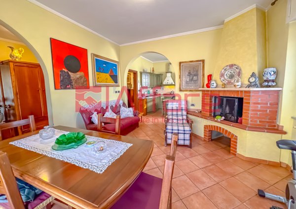casa indipendente in vendita a Montecatini-Terme