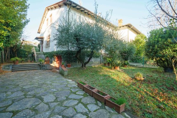 casa indipendente in vendita a Montecatini-Terme in zona Vico