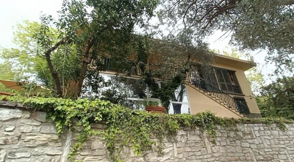 casa indipendente in vendita a Montecatini-Terme in zona Vico