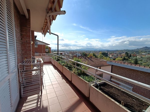 casa indipendente in vendita a Montecatini-Terme in zona Vico