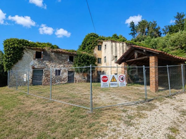 casa indipendente in vendita a Montecatini-Terme in zona Vico