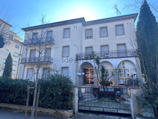 albergo in vendita a Montecatini-Terme