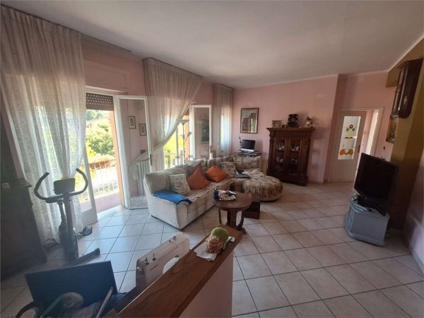 appartamento in vendita a Montecatini-Terme in zona Vico