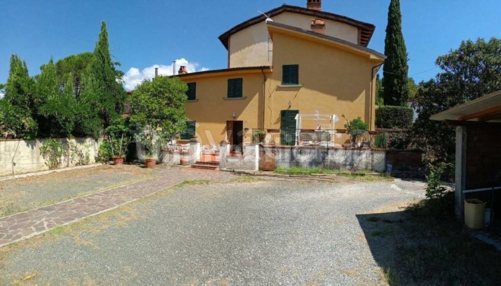 casa indipendente in vendita a Montecatini-Terme in zona Vico