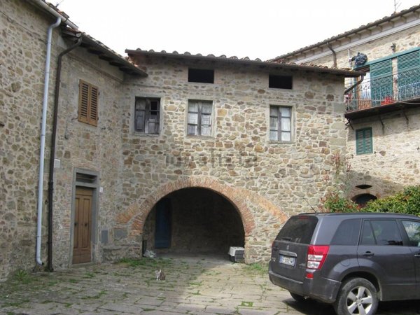 appartamento in vendita a Pescia in zona Medicina