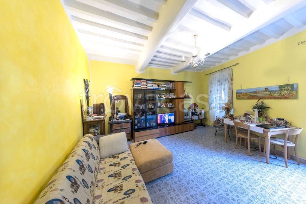 appartamento in vendita a Pescia