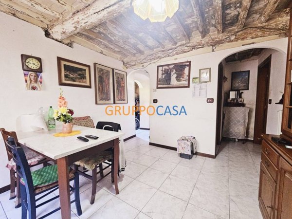 appartamento in vendita a Pescia in zona Collodi
